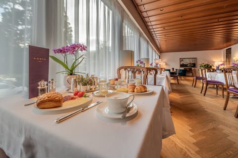 Daily buffet breakfast (EUR 25 per person)