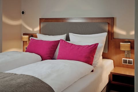 Double Room-Smart Basic | Egyptian cotton sheets, hypo-allergenic bedding, Select Comfort beds