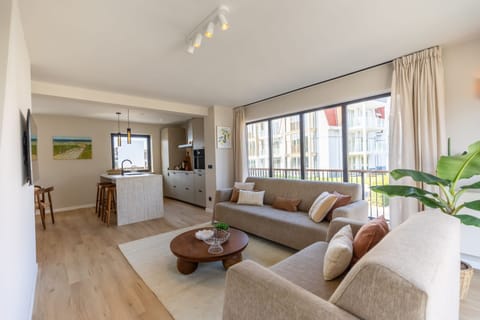 Apartment, Accessible | 3 bedrooms, desk, Internet