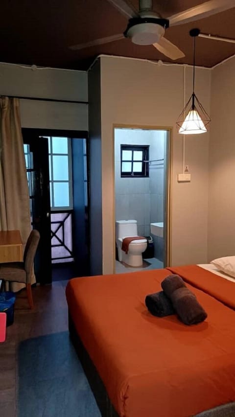 Basic Double Room | Free WiFi