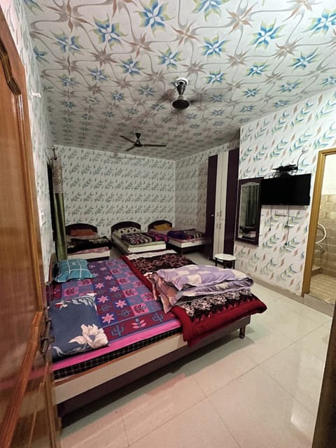 Traditional Room | Free WiFi, bed sheets