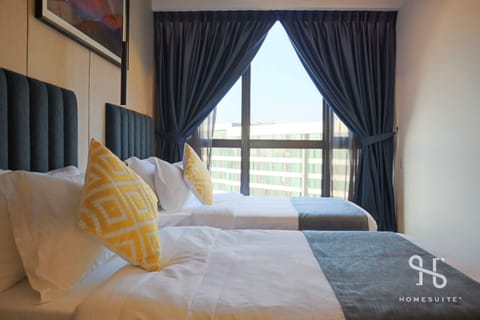 Standard Twin Room, Non Smoking, City View | Premium bedding, minibar, individually decorated, individually furnished