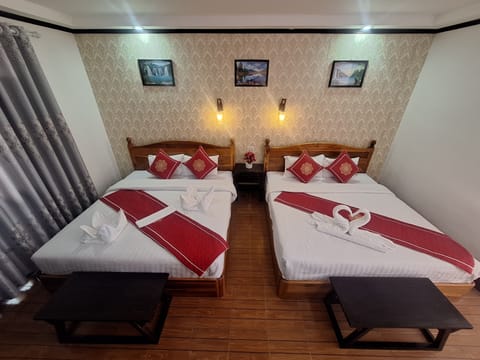 Superior Double or Twin Room | Desk, blackout drapes, free WiFi