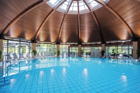 Couples treatment rooms, body treatments, body wraps, body scrubs