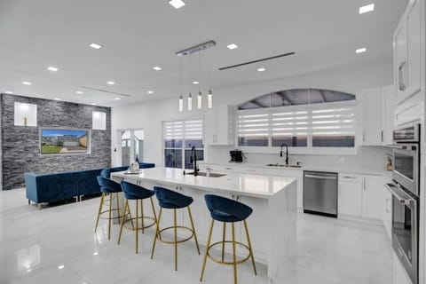 Villa, 4 Bedrooms | Private kitchen | Fridge, oven, coffee/tea maker, electric kettle