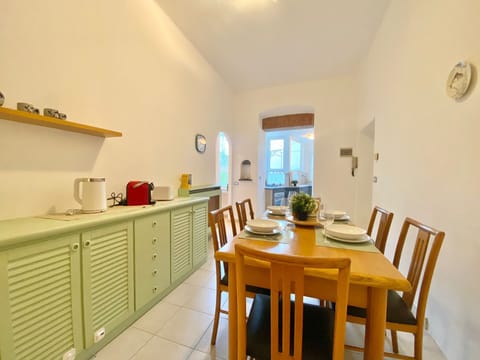 Apartment, Garden View | Living area