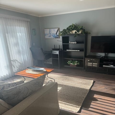 Condo, 2 Bedrooms | Living area | Smart TV, streaming services