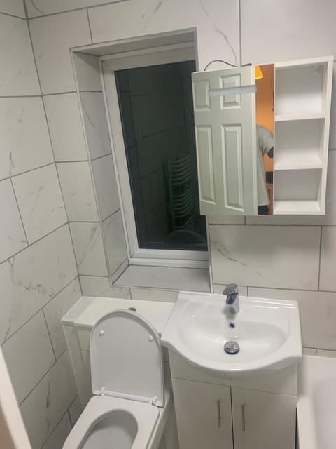 Separate tub and shower, deep soaking tub, towels