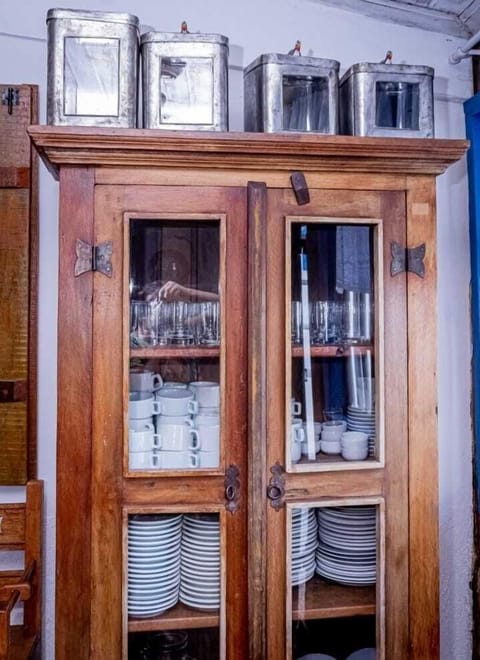 Free daily self-serve breakfast