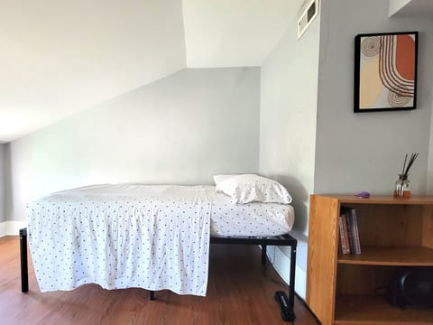 Economy Double Room | Free WiFi