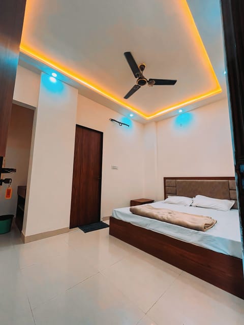 Deluxe Double Room, Balcony, City View | Desk, laptop workspace, free WiFi