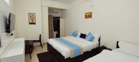 Deluxe Triple Room | Free WiFi