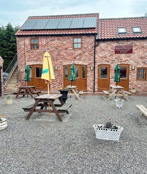 Studio | Outdoor dining