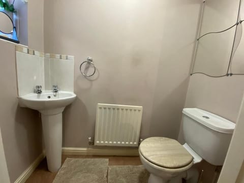 House | Bathroom