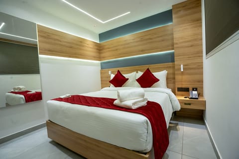 Deluxe Double Room | Premium bedding, desk, free WiFi