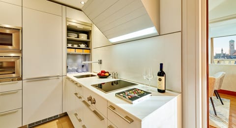 Presidential Suite | Private kitchen | Espresso maker