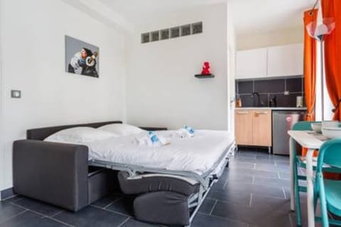 Apartment | 1 bedroom, iron/ironing board, bed sheets