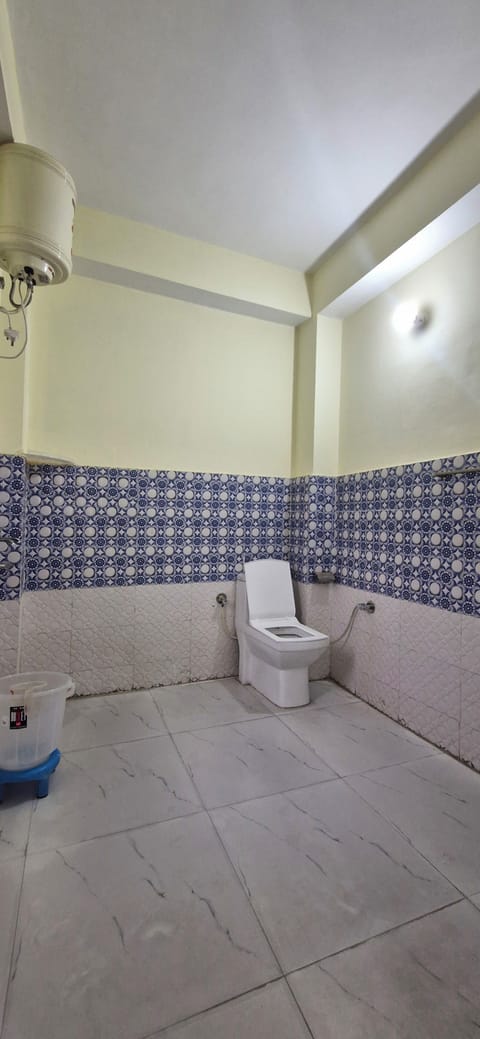 Superior Double Room, Balcony, Valley View | Bathroom | Shower, towels, soap, toilet paper