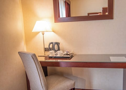 Superior Double Room | Minibar, in-room safe, blackout drapes, soundproofing