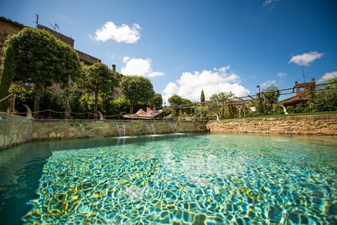 Seasonal outdoor pool, pool umbrellas, sun loungers