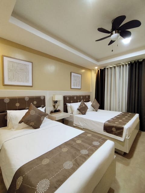 Comfort Triple Room, Non Smoking | Desk, laptop workspace, free WiFi