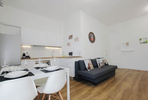 Apartment, Balcony | Living area | Flat-screen TV