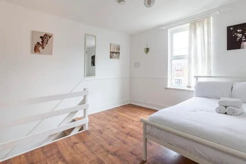 Apartment | 1 bedroom, iron/ironing board, free WiFi, bed sheets