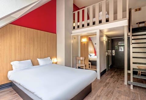 Quadruple Room, Non Smoking | Premium bedding, desk, soundproofing, free WiFi