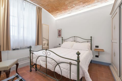 Apartment, Courtyard View | 1 bedroom, free WiFi