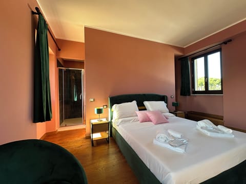 Superior Double Room, Garden View | Premium bedding, down comforters, desk, laptop workspace