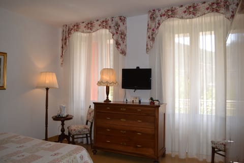 Superior Double or Twin Room, City View | Free WiFi, bed sheets