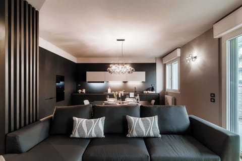 Apartment, Balcony | 2 bedrooms, premium bedding, down comforters, iron/ironing board