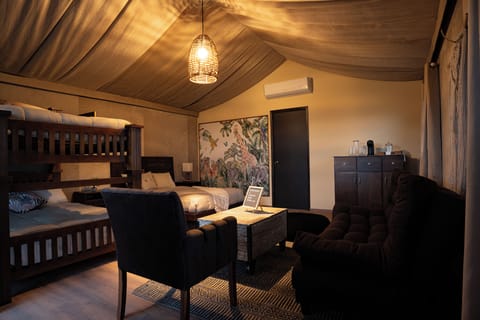 In-room safe, laptop workspace, blackout drapes, free WiFi