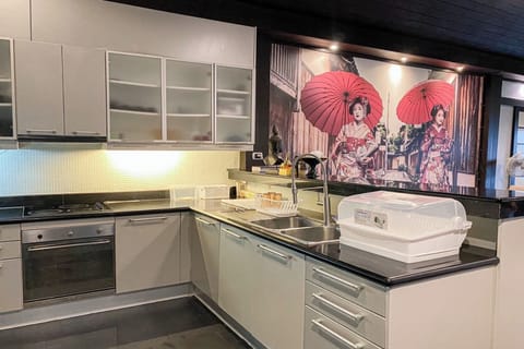 4 Bedrooms Pool Villa | Private kitchen | Fridge, microwave, dishwasher, electric kettle