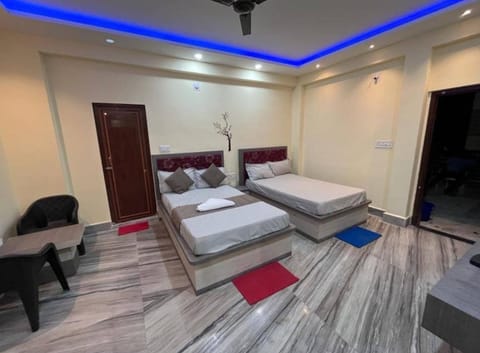 Deluxe Double Room, Multiple Bedrooms, City View | Free WiFi, bed sheets