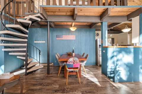 House, 3 Bedrooms | Dining