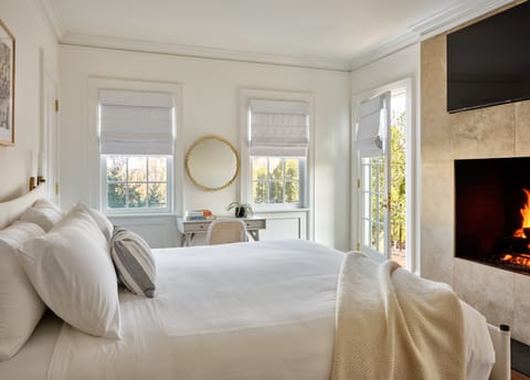 Luxury Suite | Frette Italian sheets, premium bedding, minibar, WiFi