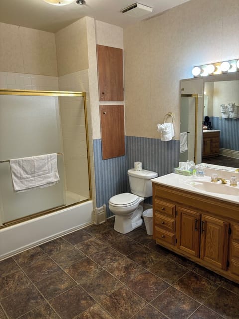 Free toiletries, towels, soap, shampoo