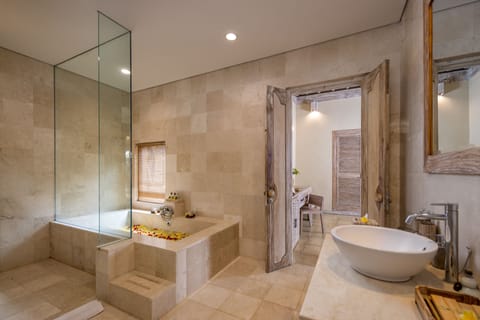 Family Villa, Private Pool | Bathroom | Separate tub and shower, free toiletries, hair dryer, bathrobes