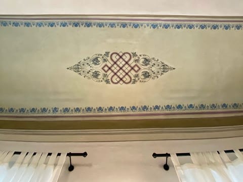 Comfort Room | In-room safe, desk, laptop workspace, soundproofing