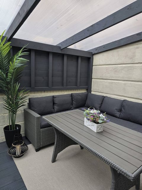 House | Property grounds