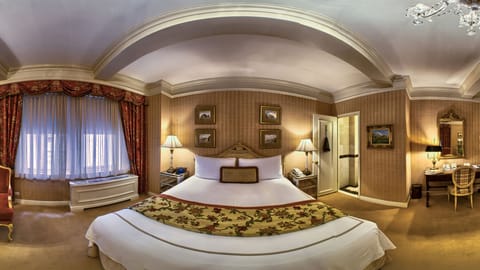 Presidential Suite, 1 King Bed | Premium bedding, minibar, in-room safe, desk