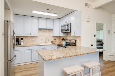 House | 4 bedrooms, Internet