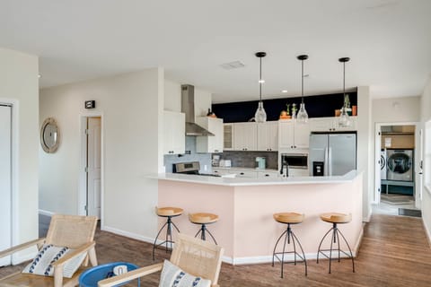 House | 5 bedrooms, Internet