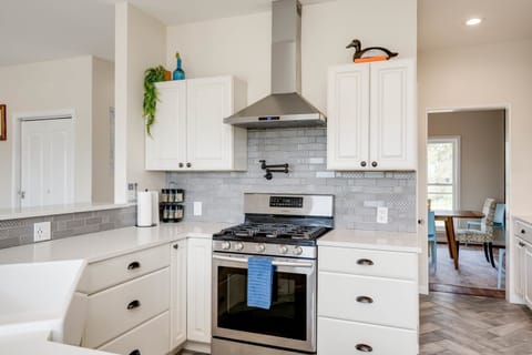 House | 5 bedrooms, Internet