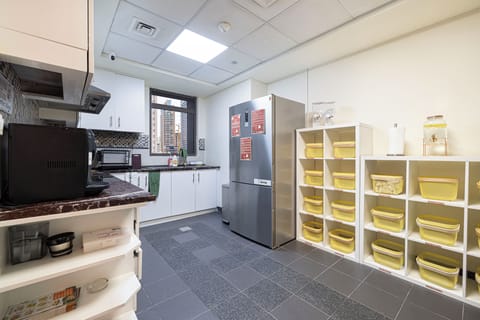 Cozy Hills - Barber (boys) | Mini-refrigerator