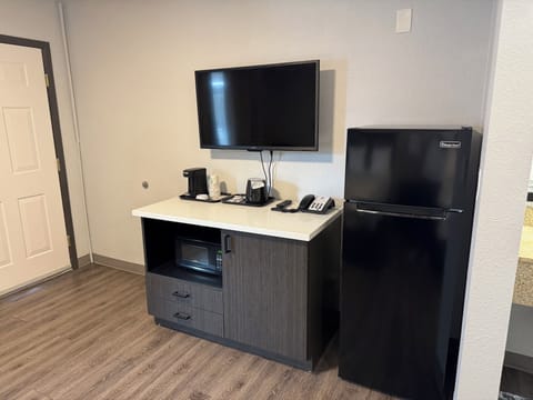 40-inch flat-screen TV with cable channels