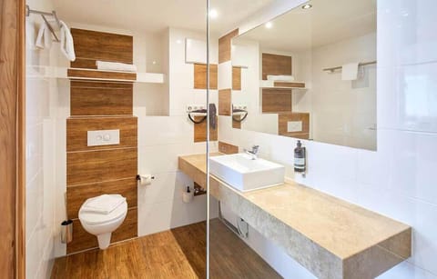 Superior Double Room | Raised toilet seat