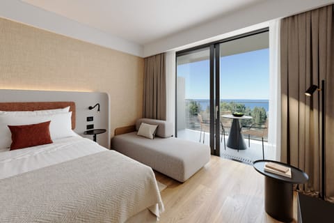 Room for 2+1 | 2 bedrooms, minibar, in-room safe, desk