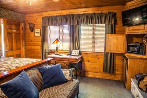 Design Double Room, Non Smoking, Ground Floor | Living area | TV